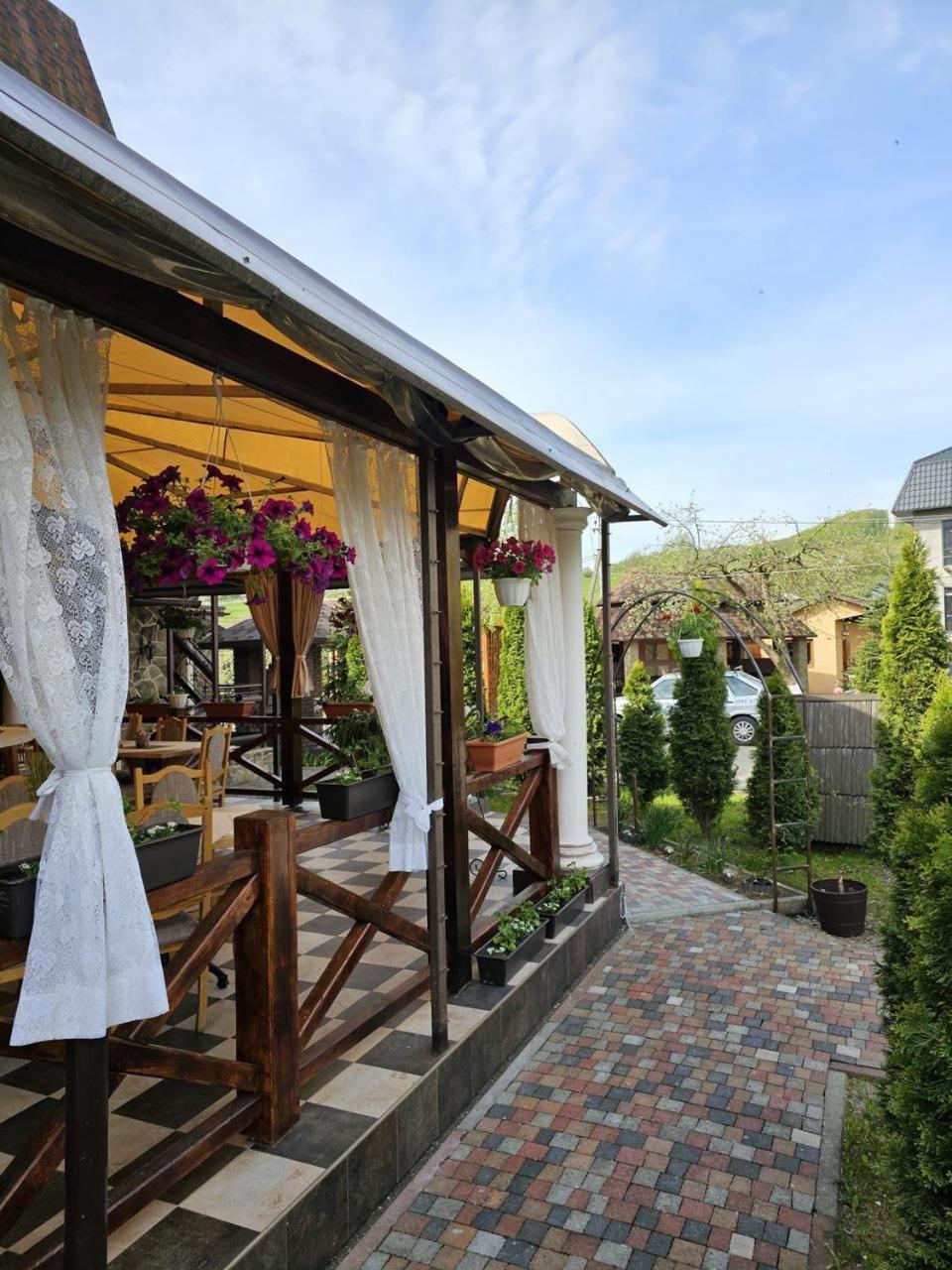 Minihotel Zolotoe Runo Ploskoye Extérieur photo